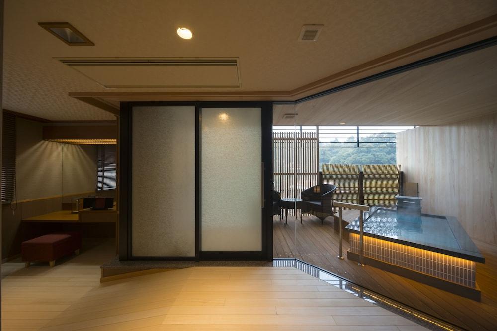 Tachibana Shikitei Hotel Kaga  Buitenkant foto
