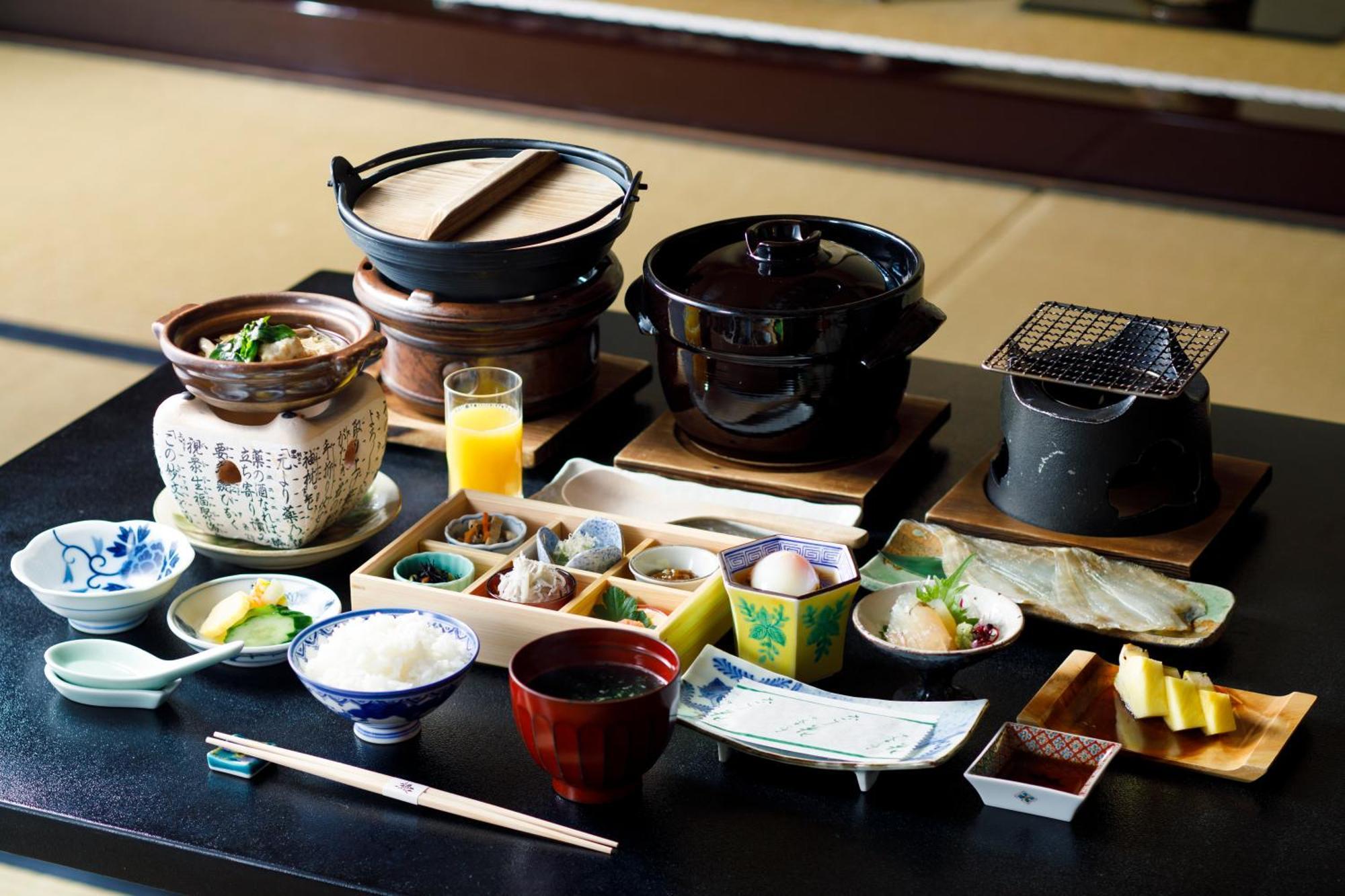 Tachibana Shikitei Hotel Kaga  Buitenkant foto