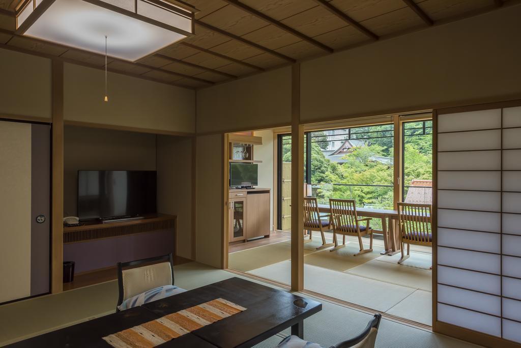 Tachibana Shikitei Hotel Kaga  Kamer foto